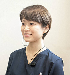 歯科医師　水野　穂奈美